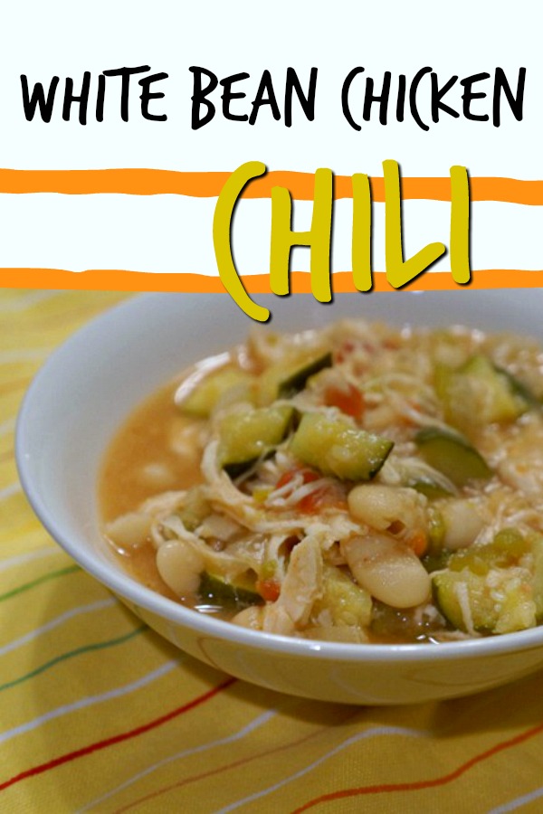White Bean Chicken Chili - healthy veggie packe crockpot recipe that everyone will love