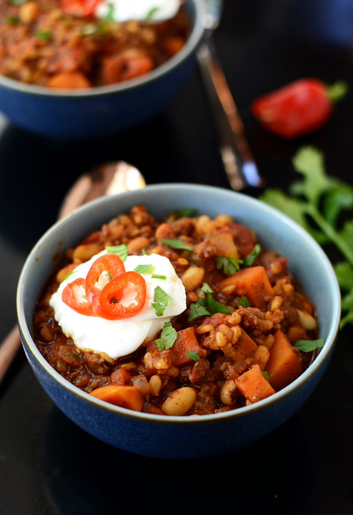 Healthy Bison Chili Recipe from Fit Foodie Finds, plus more easy crock pot recipe ideas