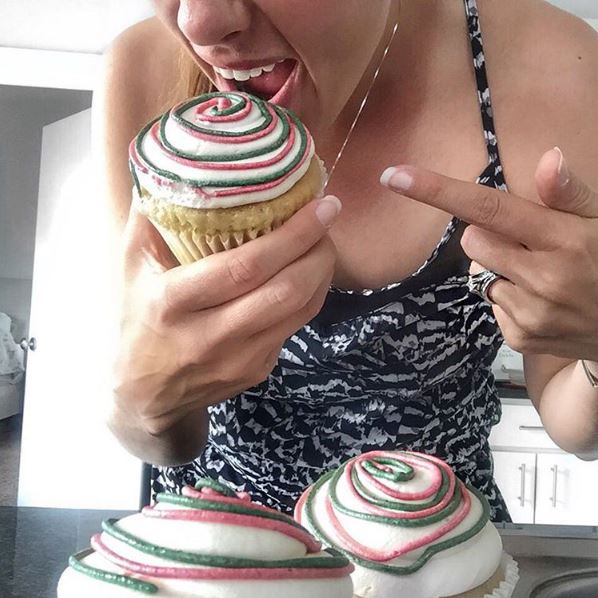 Straightforward Vegan Vanilla Cupcakes (Newbie-Pleasant Recipe)