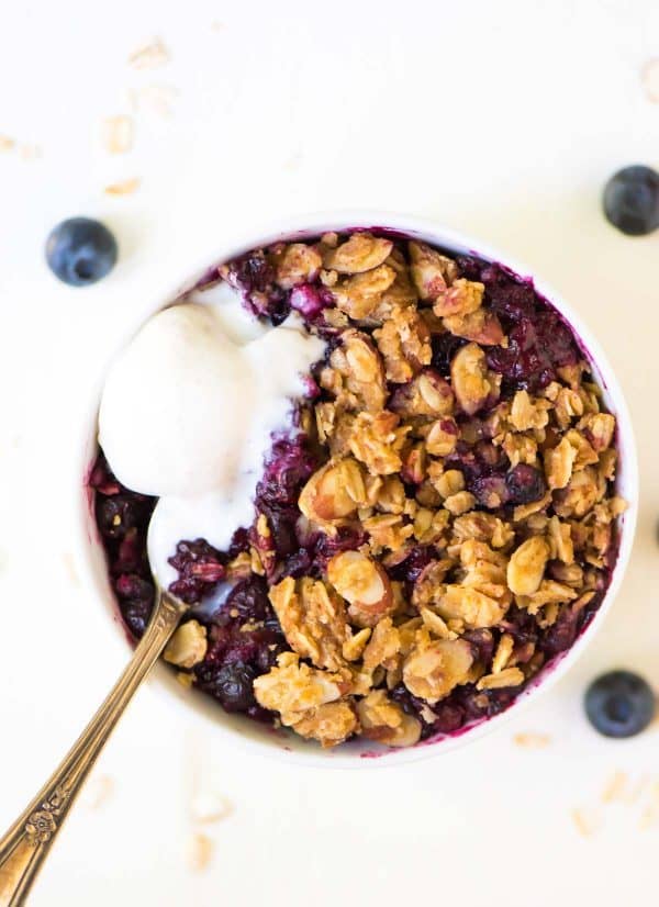 Healthy Slow Cooker Dessert - more healthy crockpot recipes like Triple Berry Crisp