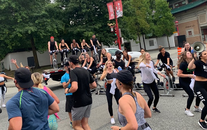 Seawheeze course cheering