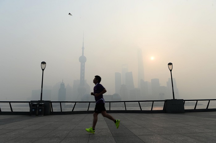 running in smog