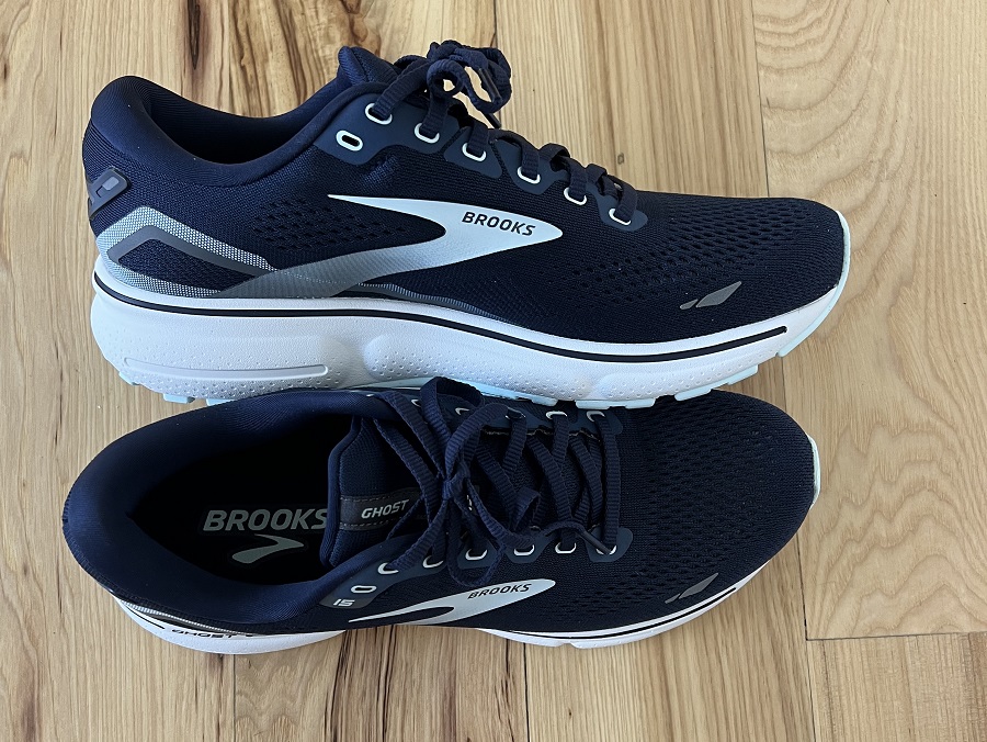 Brooks Ghost 15 running shoes