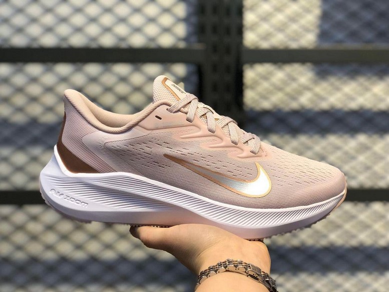 10 Best Nike Walking Shoes of 2023