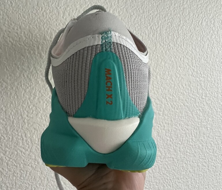 hoka mach 4 vs carbon x2